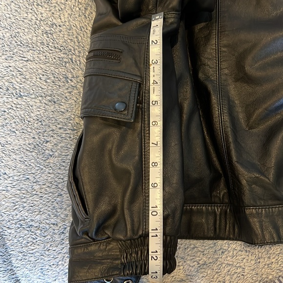 Berman’s vintage leather motorcycle jacket - Picture 14 of 16